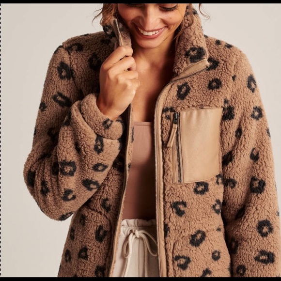 COPY - Abercrombie & Fitch Leopard Sherpa Jacket!XS-NWT! - Picture 2 of 5